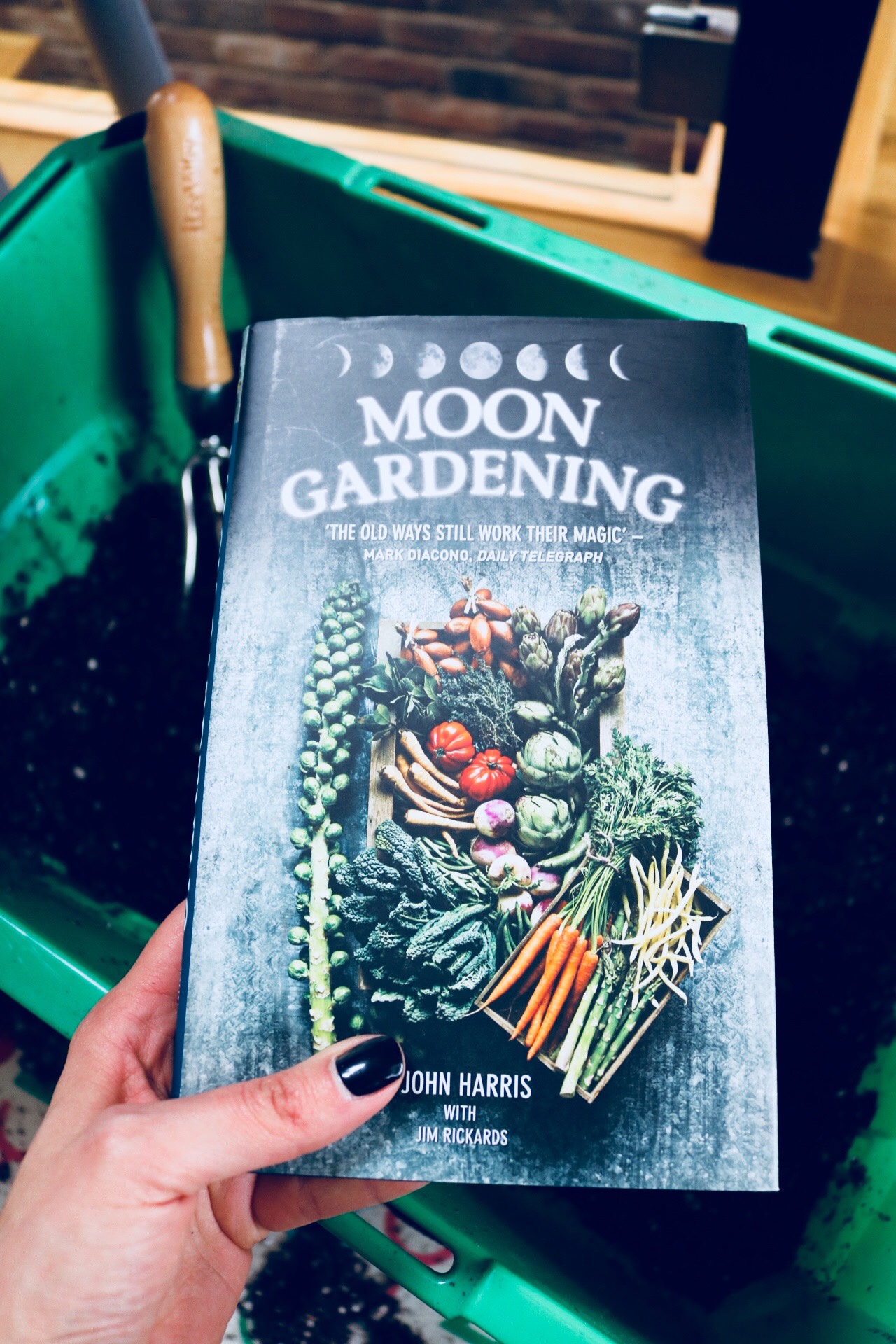  Moon Gardening, John Harris 